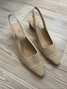 Vivaia Leah Pointed-Toe Slingback Sandals (Sz EU 42) Almond Knit